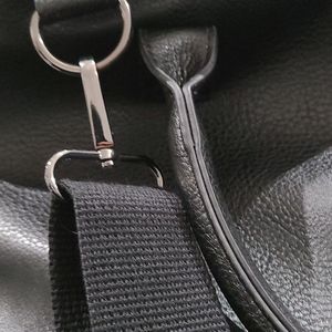 Meet your Posher, Claire